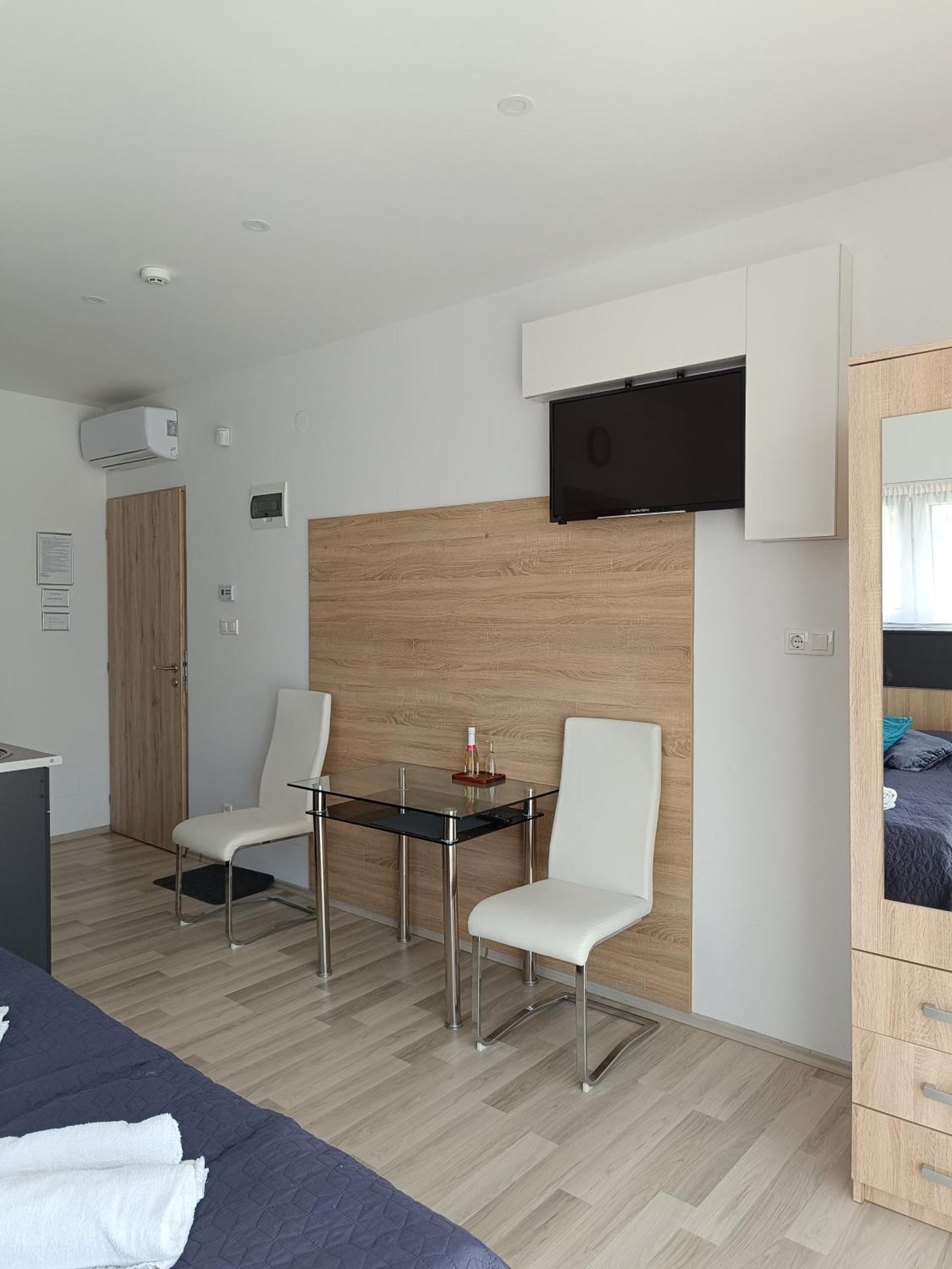 Ujhely Apartmanhaz Siófok Extérieur photo