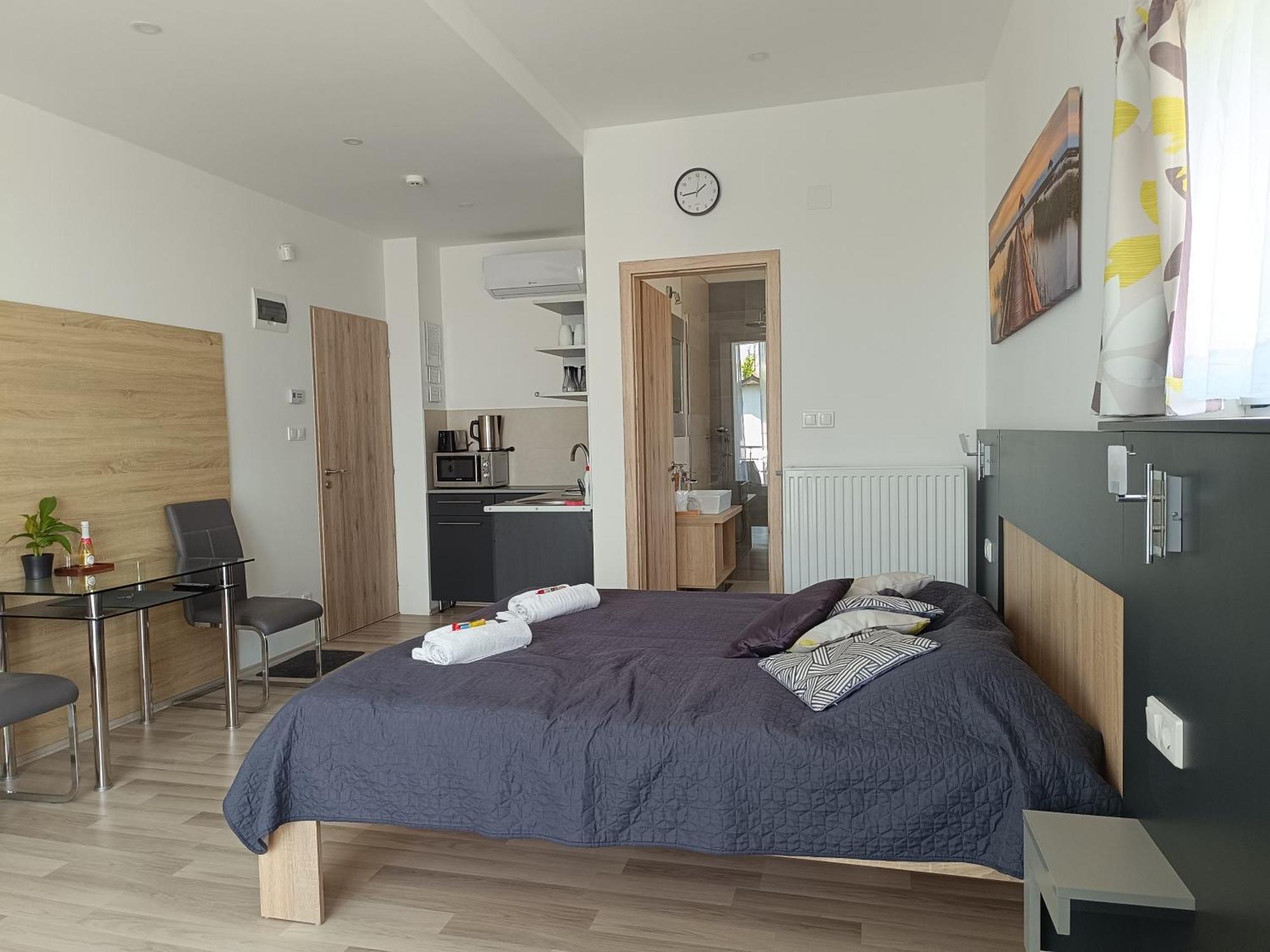 Ujhely Apartmanhaz Siófok Extérieur photo