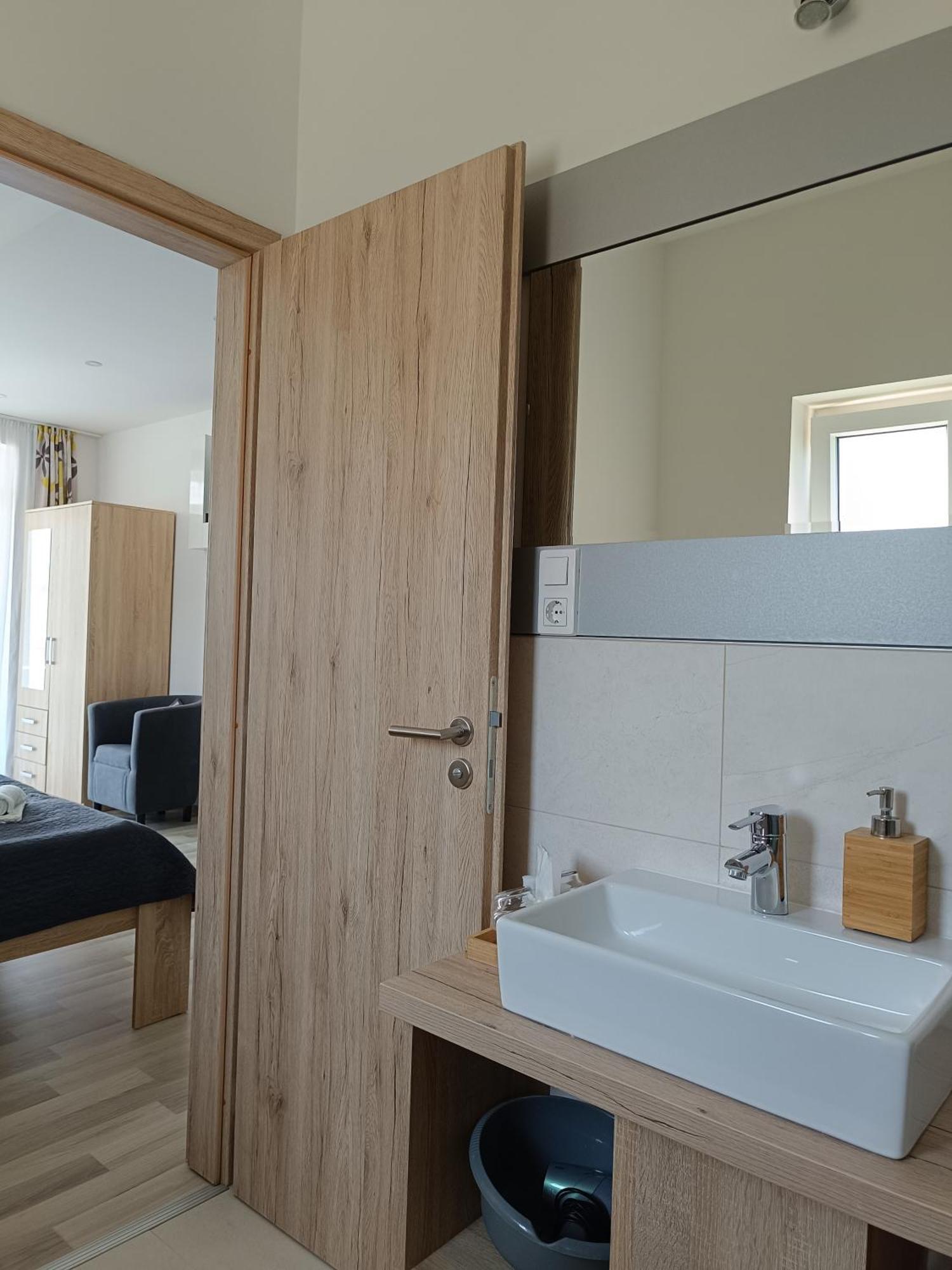 Ujhely Apartmanhaz Siófok Extérieur photo