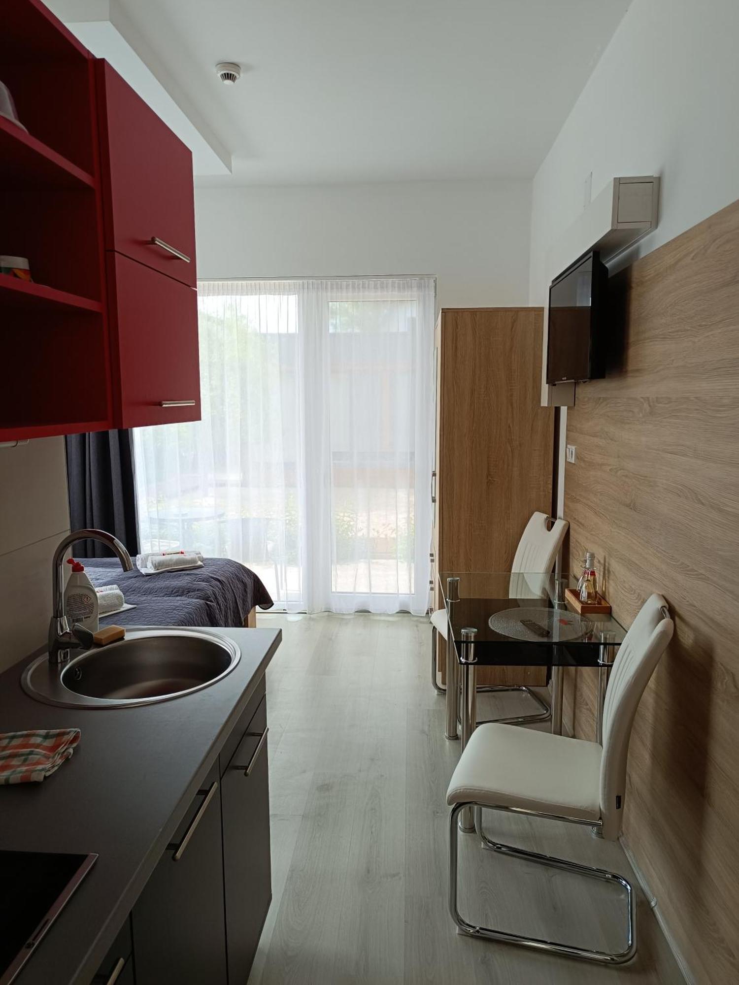 Ujhely Apartmanhaz Siófok Extérieur photo