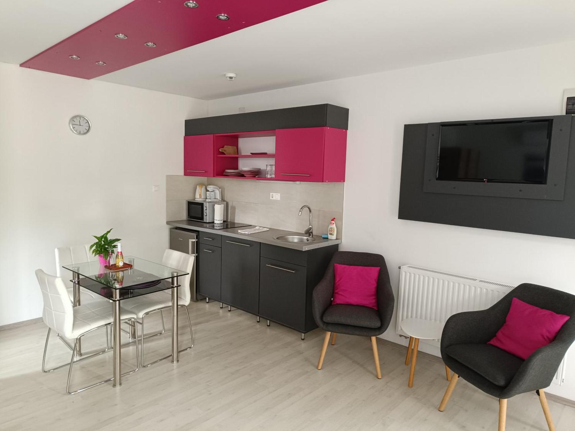 Ujhely Apartmanhaz Siófok Extérieur photo