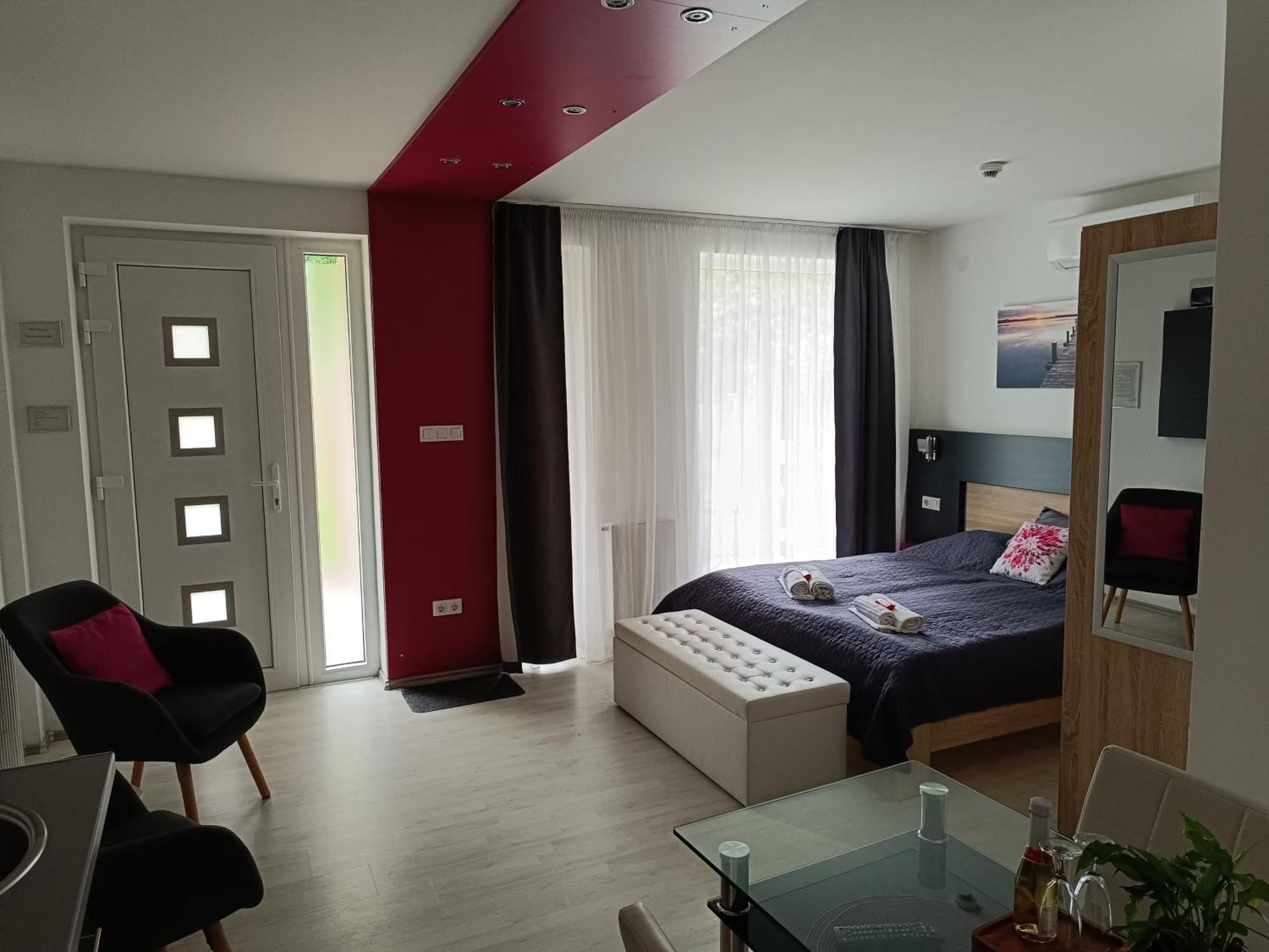 Ujhely Apartmanhaz Siófok Extérieur photo