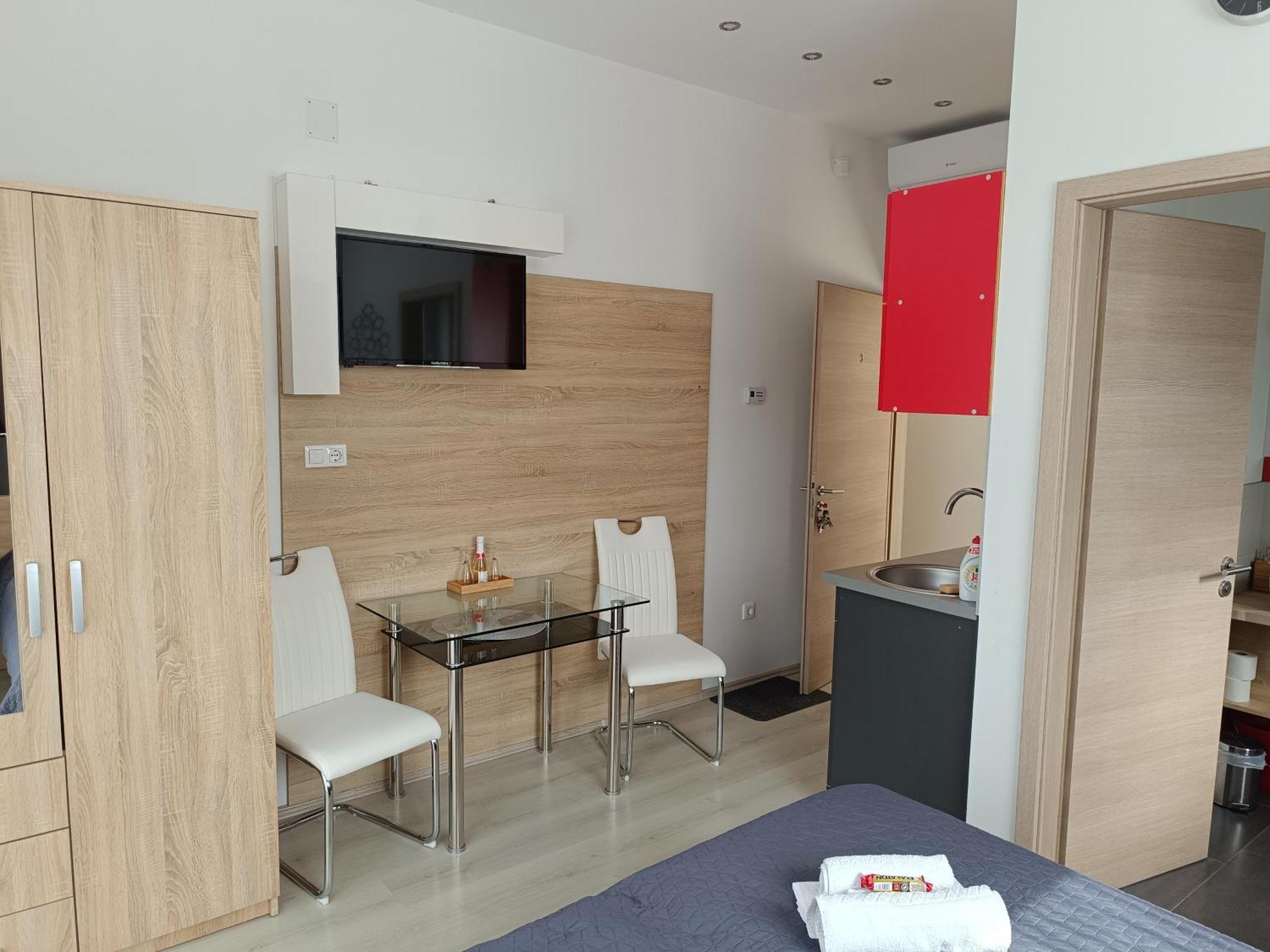 Ujhely Apartmanhaz Siófok Extérieur photo