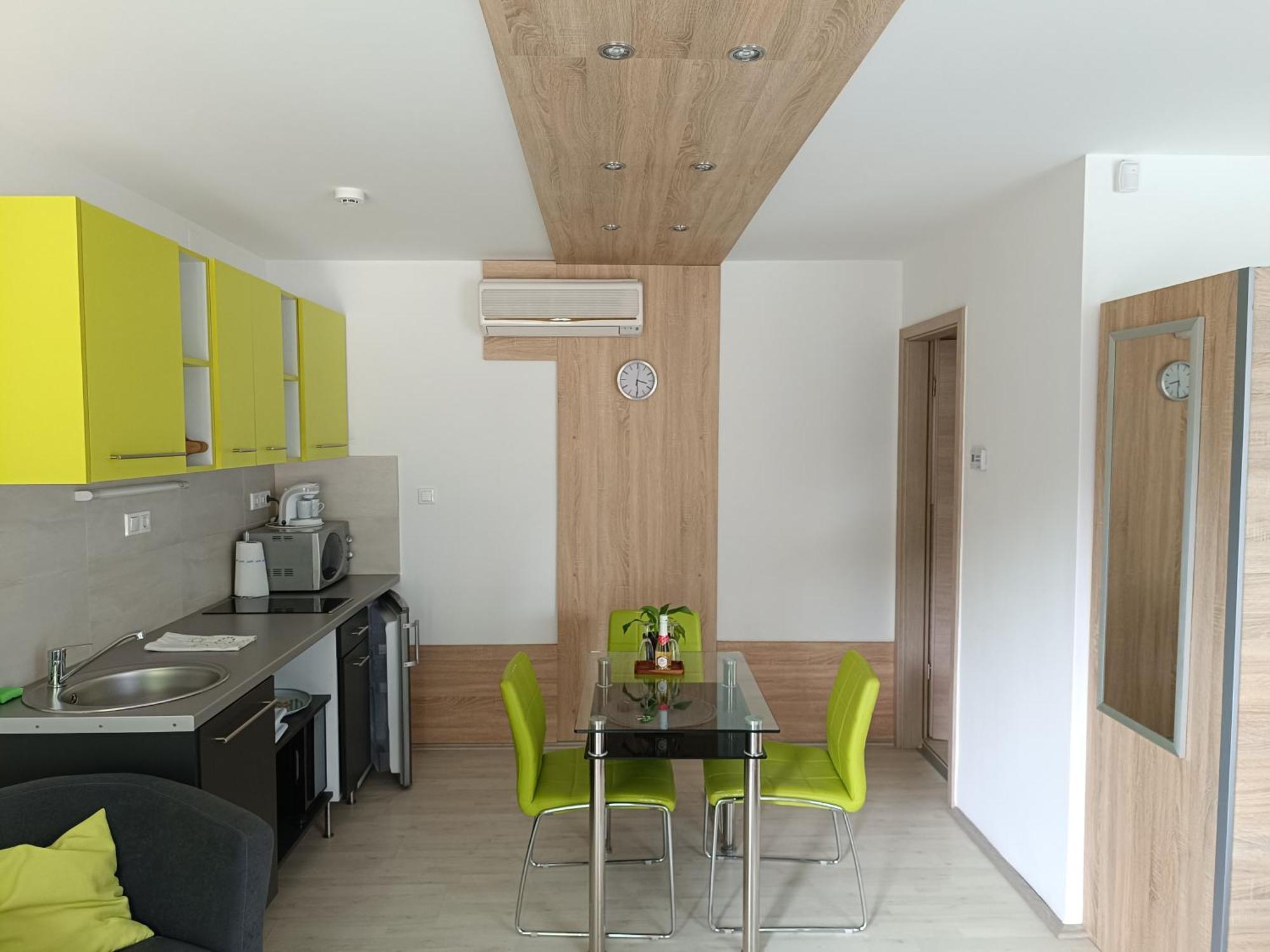 Ujhely Apartmanhaz Siófok Extérieur photo